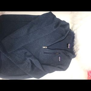 Men’s navy Patagonia fleece (1/4 zip)